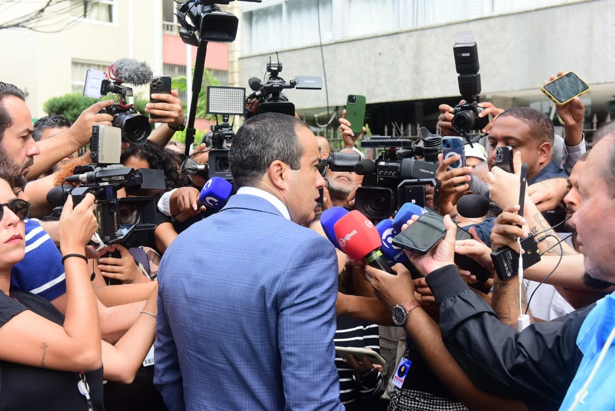 Comboio do prefeito de Salvador é alvo de disparos a caminho do desfile do 7 de Setembro