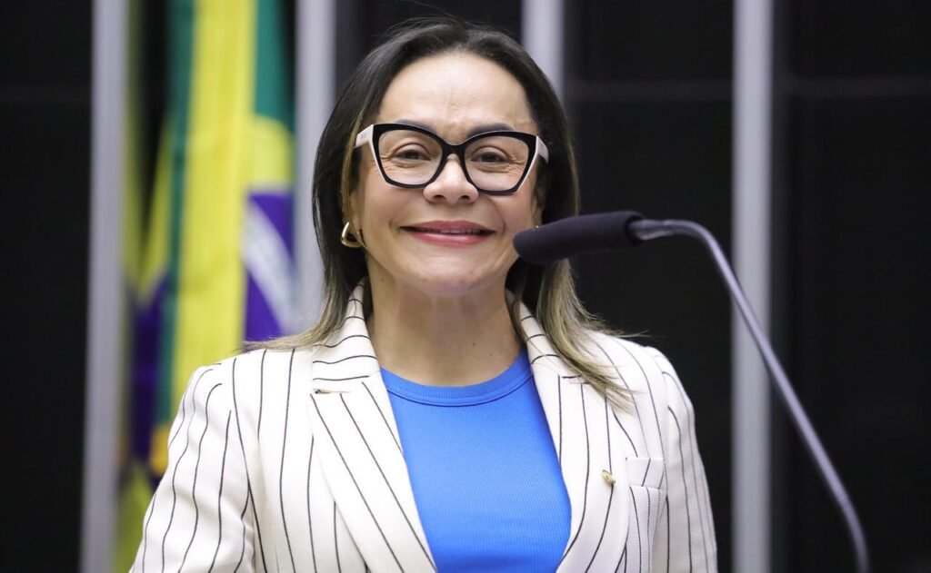 Deputada Ivoneide Caetano revela diagnóstico de aneurisma cerebral e passa por cirurgia