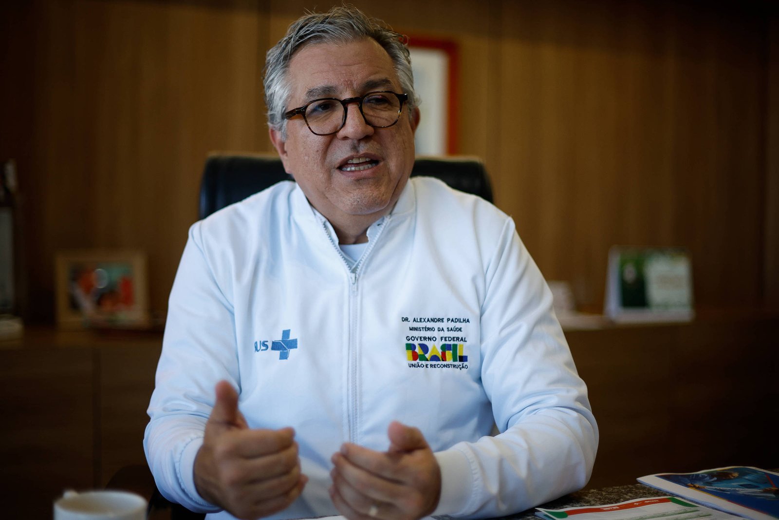 Ministro da Saúde alerta para risco de bebidas destiladas adulteradas com metanol